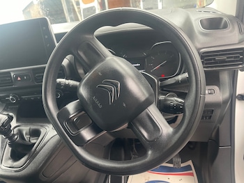 Used Citroen Berlingo 2021 for sale - 79544808: Photo