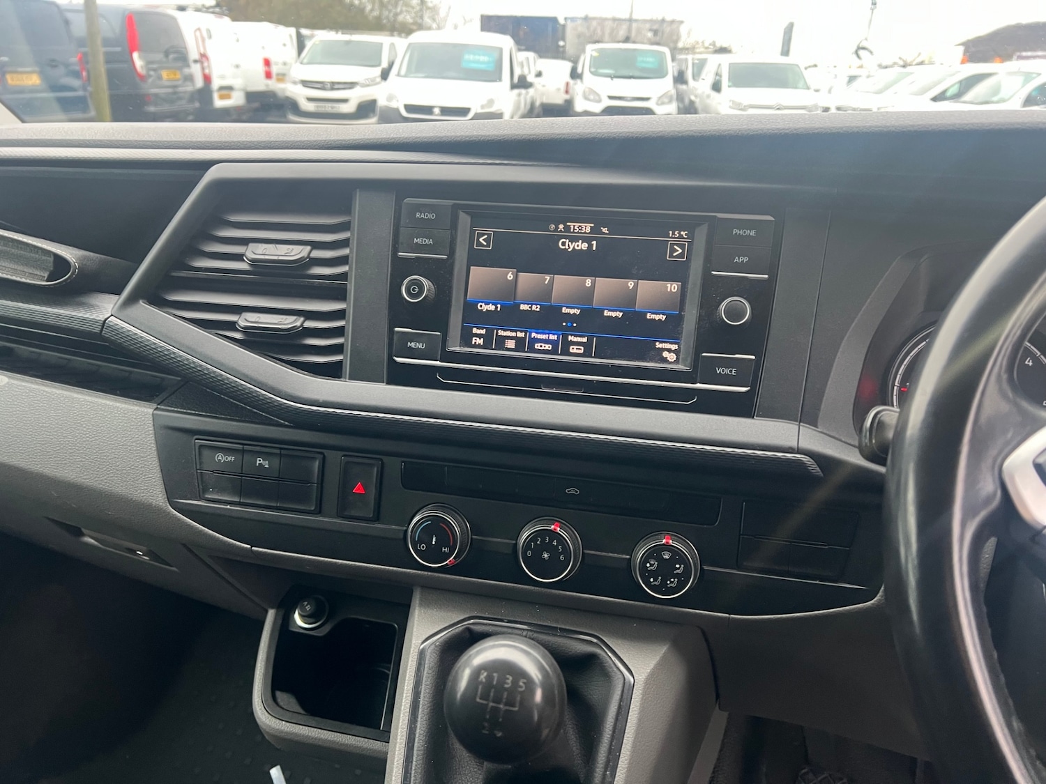 Used Volkswagen Transporter 2021 for sale - 76856978: Photo 3