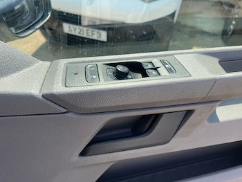Used Volkswagen Transporter 2022 for sale - 79613751: Photo