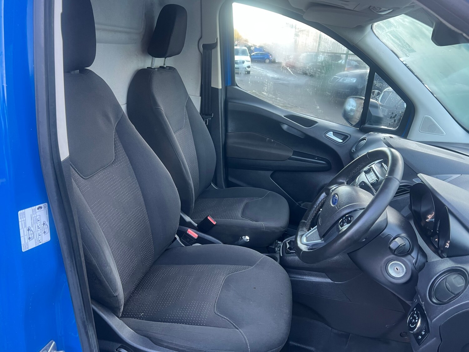 Used Ford Transit Courier 2020 for sale - 78141784: Photo 6