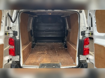 Used Vauxhall Vivaro 2019 for sale - 77674008: Photo