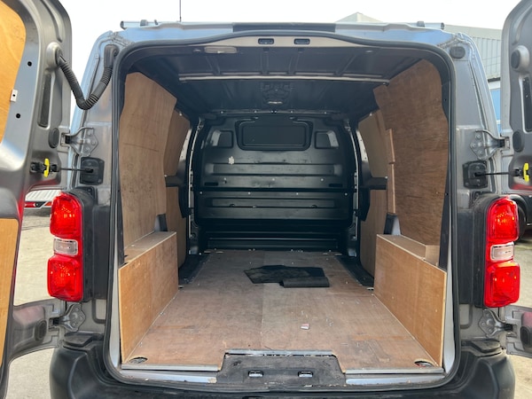 Used Vauxhall Vivaro 2020 for sale - 76273687: Photo 7