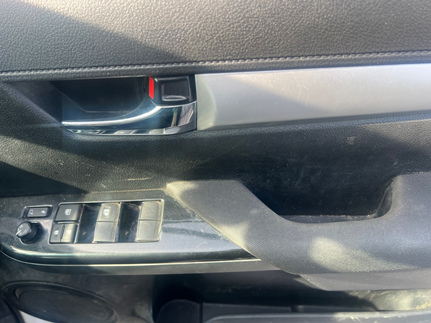 Used Toyota Hilux 2019 for sale - 78089478: Photo 4