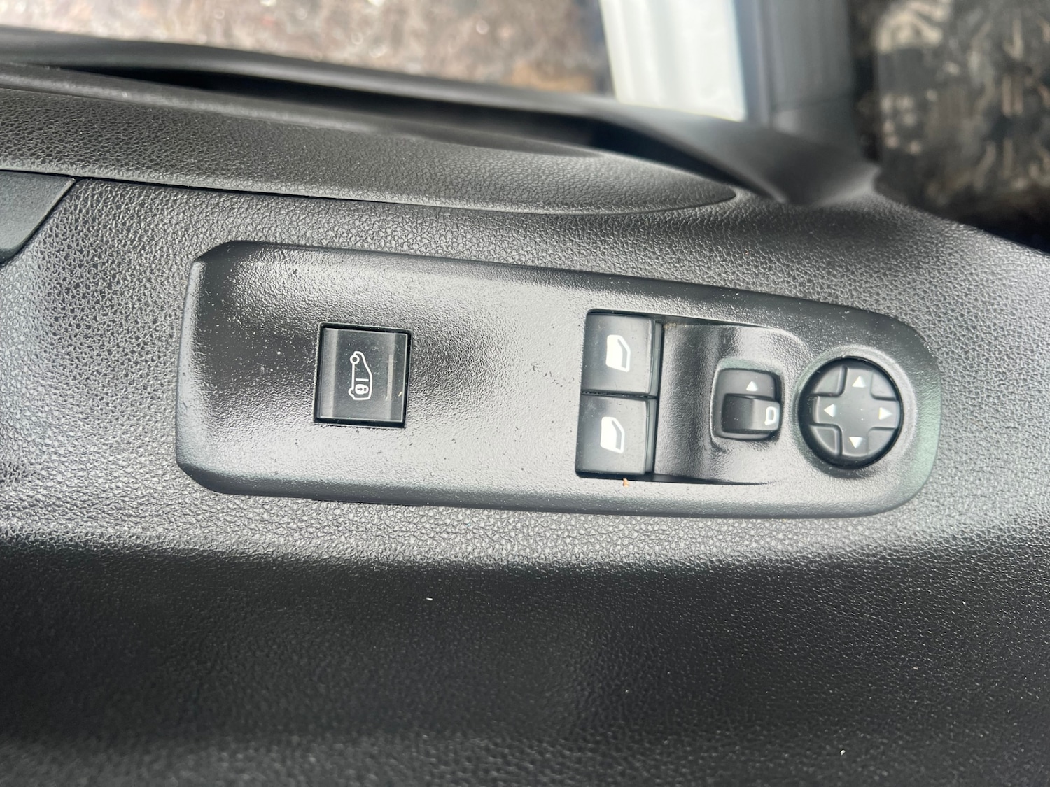 Used Vauxhall Combo 2019 for sale - 76648220: Photo 2