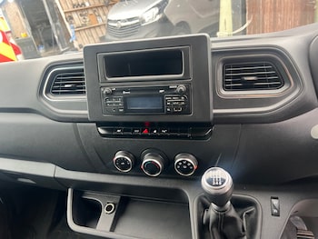 Used Nissan Interstar 2022 for sale - 76450010: Photo