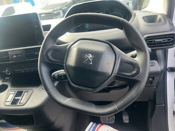 Used Peugeot Partner 2023 for sale - 79869539: Photo