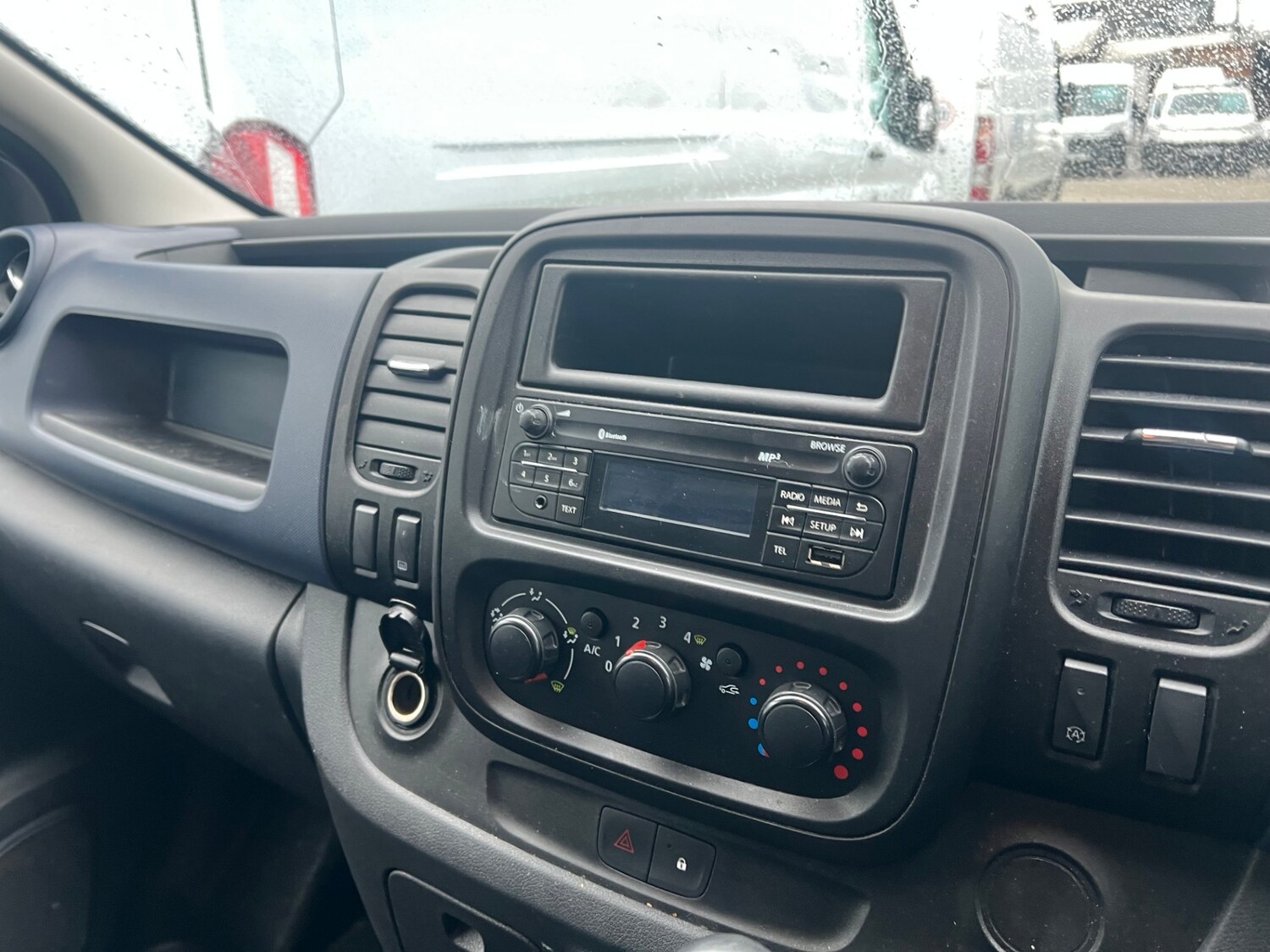 Used Vauxhall Vivaro 2018 for sale - 77841652: Photo 8