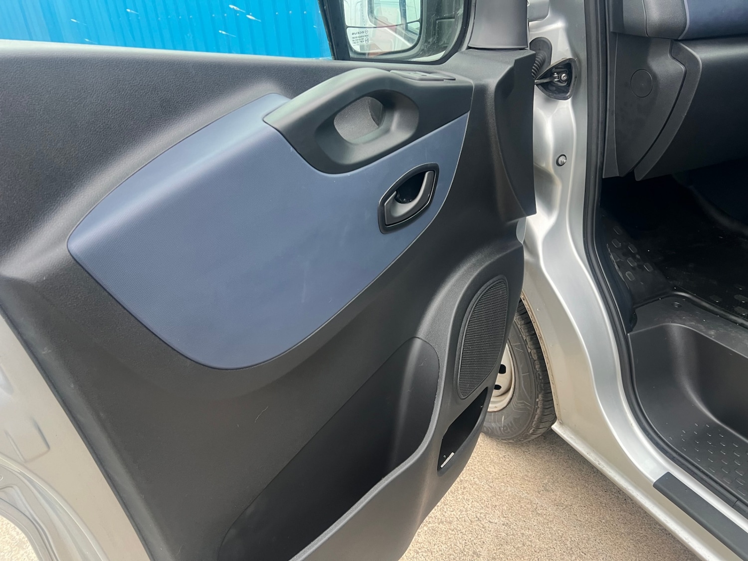 Used Vauxhall Vivaro 2018 for sale - 76449888: Photo 5