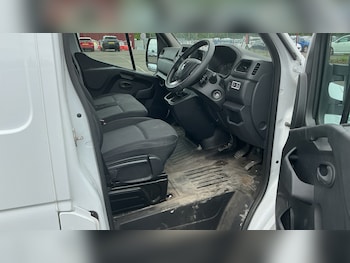 Used Renault Master 2022 for sale - 79613996: Photo