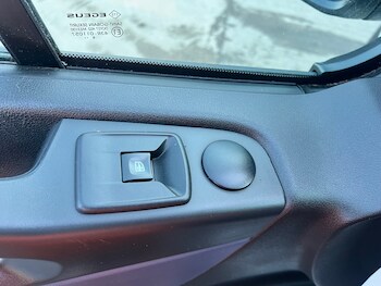 Used Vauxhall Vivaro 2017 for sale - 78037020: Photo