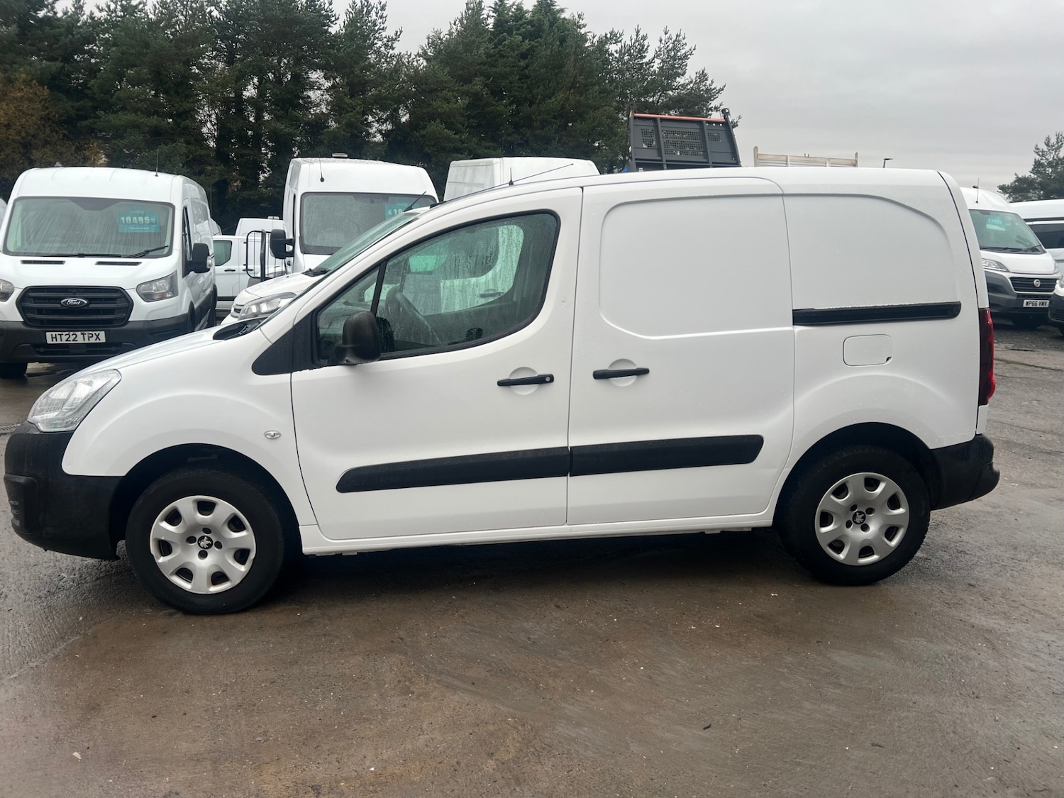 Used Peugeot Partner 2019 for sale - 76856601: Photo 16