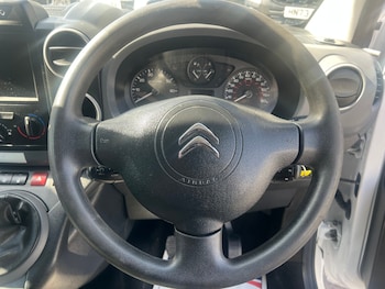 Used Citroen Berlingo 2017 for sale - 79544789: Photo