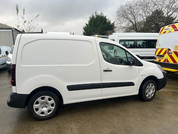 Used Peugeot Partner 2019 for sale - 77516657: Photo