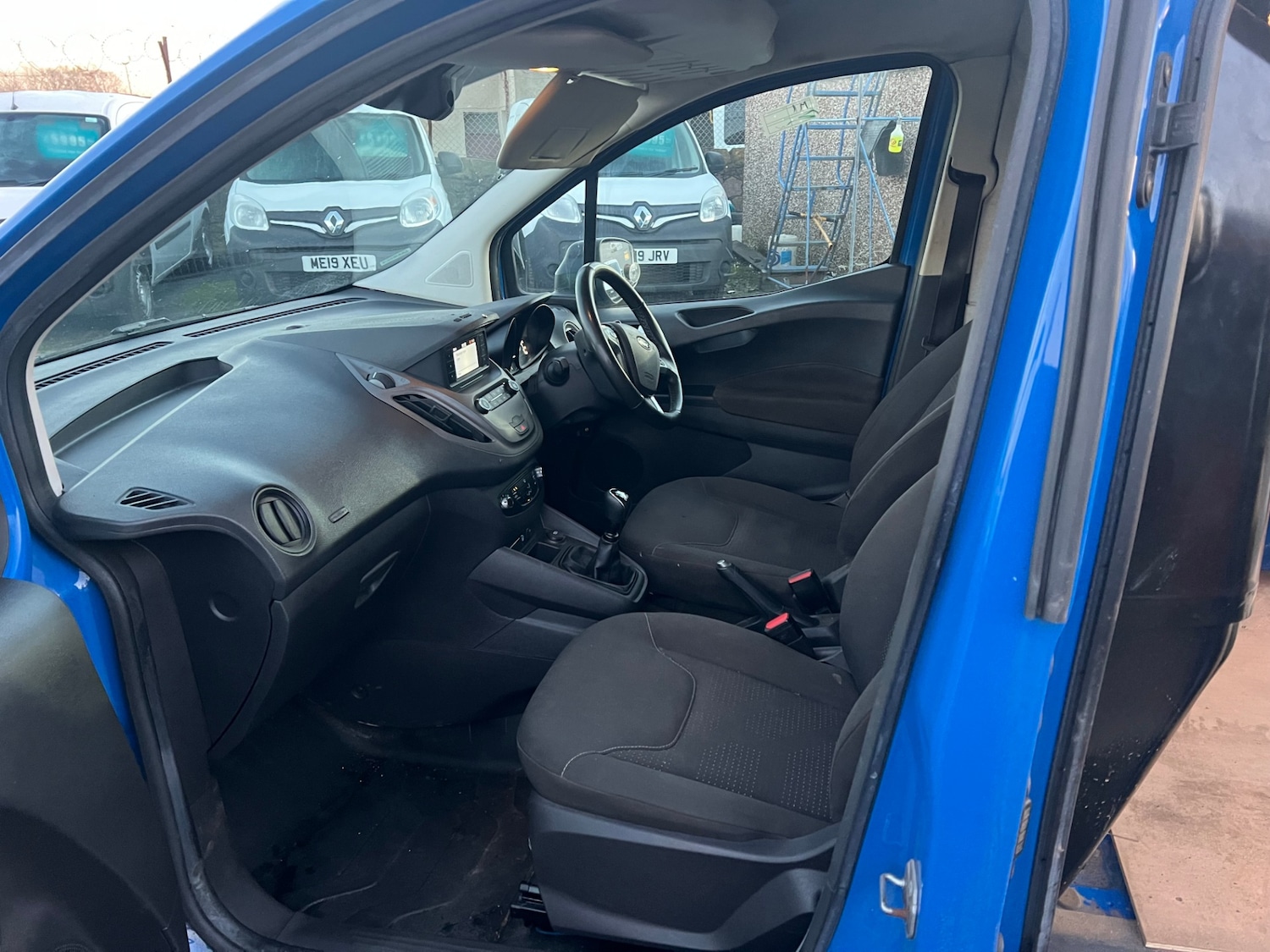 Used Ford Transit Courier 2020 for sale - 76804448: Photo 12