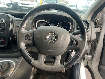 Used Vauxhall Vivaro 2017 for sale - 78263922: Photo