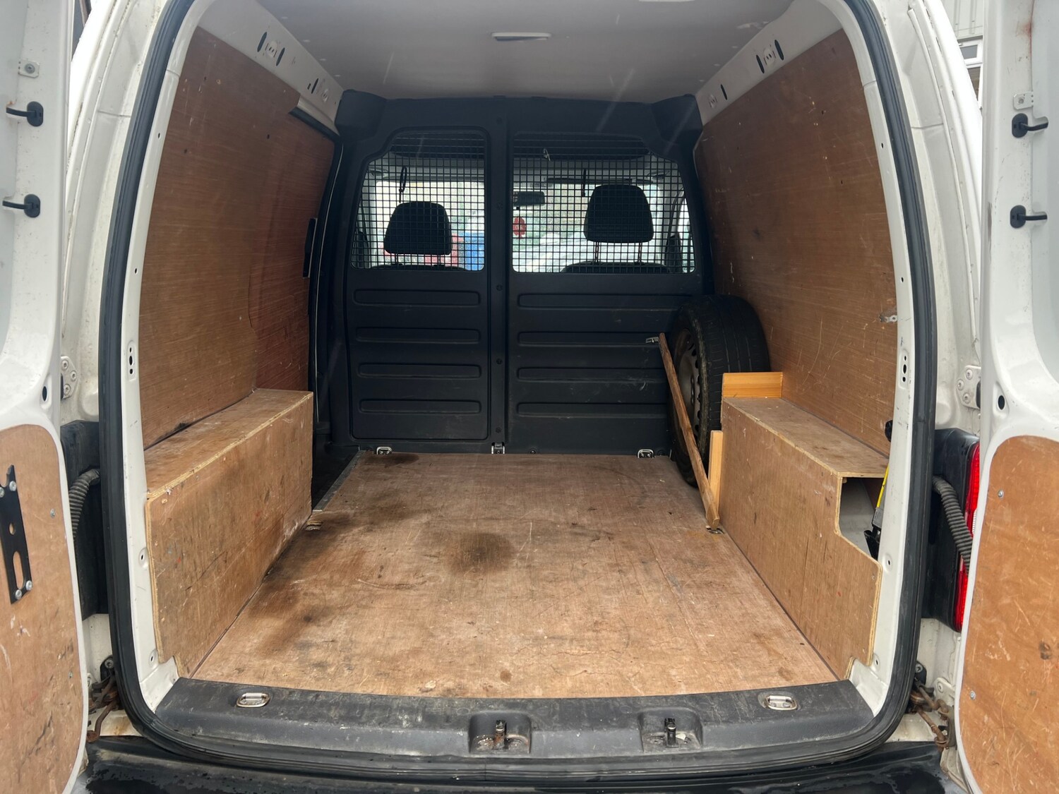 Used Volkswagen Caddy 2015 for sale - 77401730: Photo 8