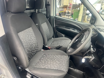 Used Vauxhall Combo 2018 for sale - 75955201: Photo