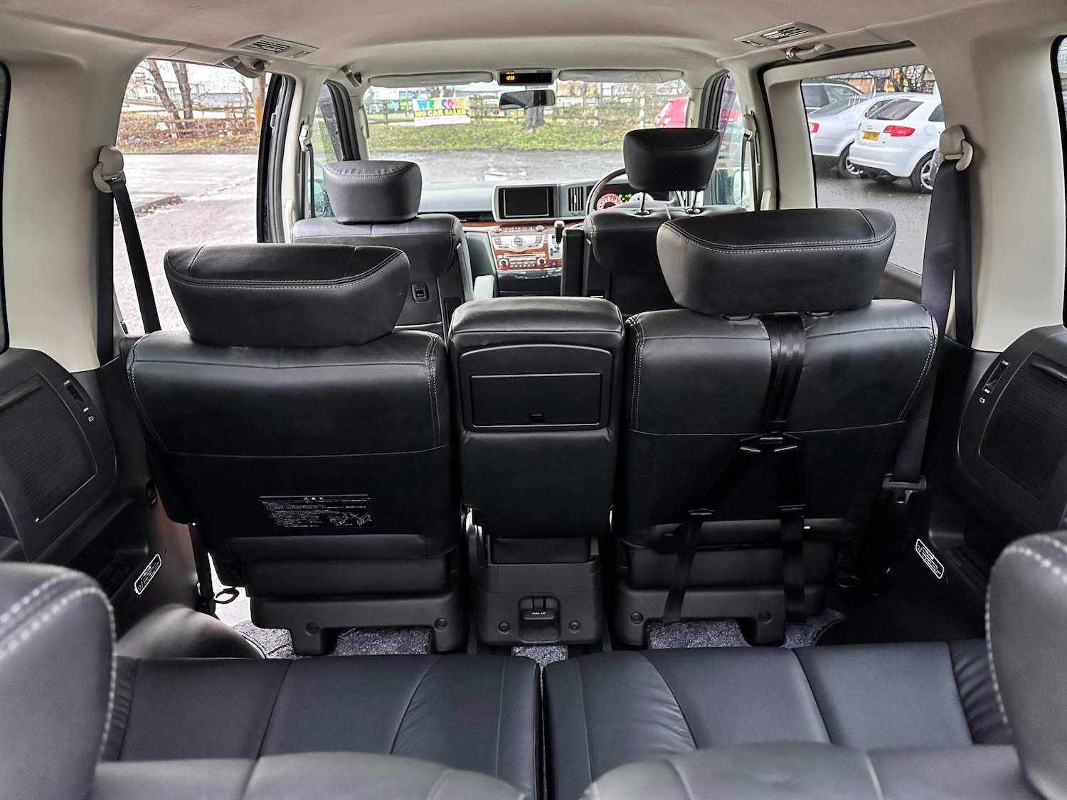 Used Nissan Elgrand 2022 for sale - 77160027: Photo 13