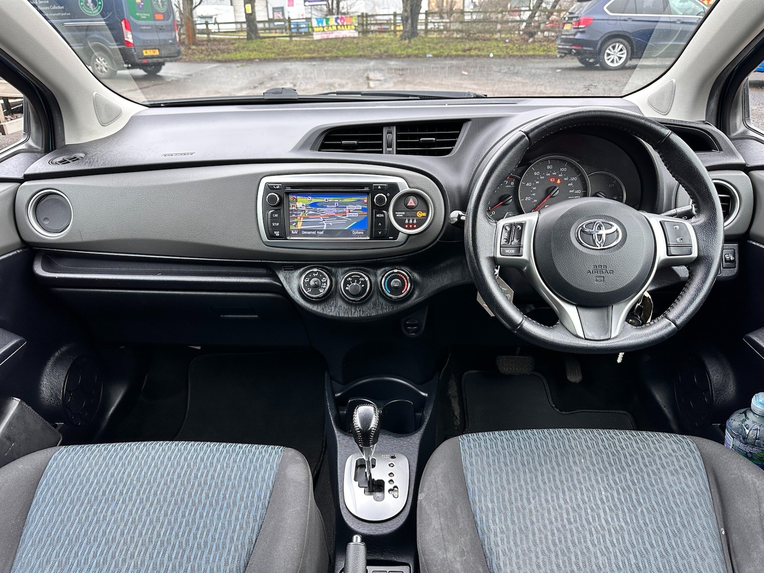 Used Toyota Yaris 2012 for sale - 77253535: Photo 10