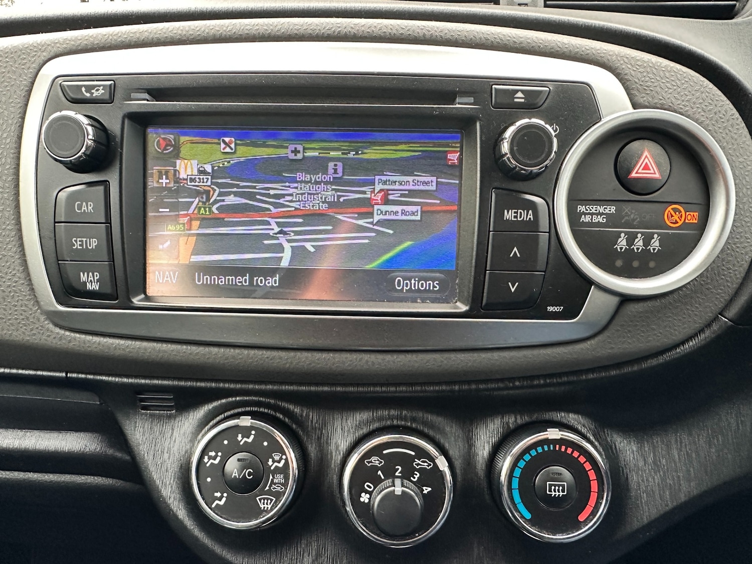 Used Toyota Yaris 2012 for sale - 77253535: Photo 16