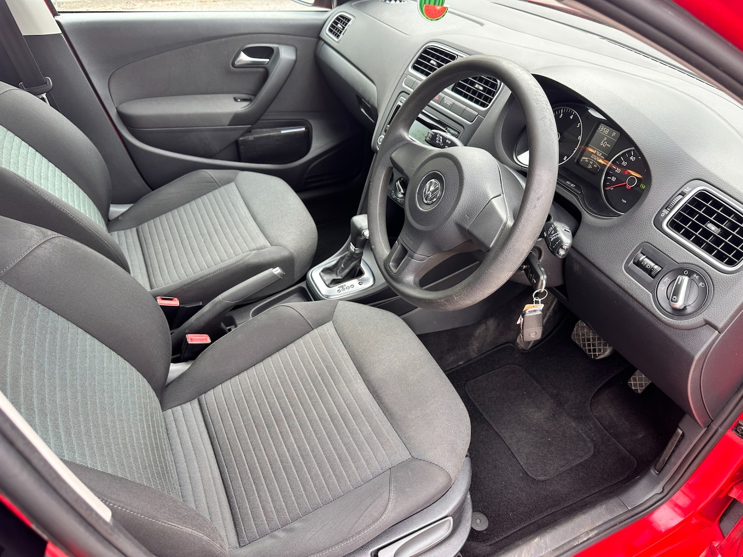 Used Volkswagen Polo 2010 for sale - 77989952: Photo 11