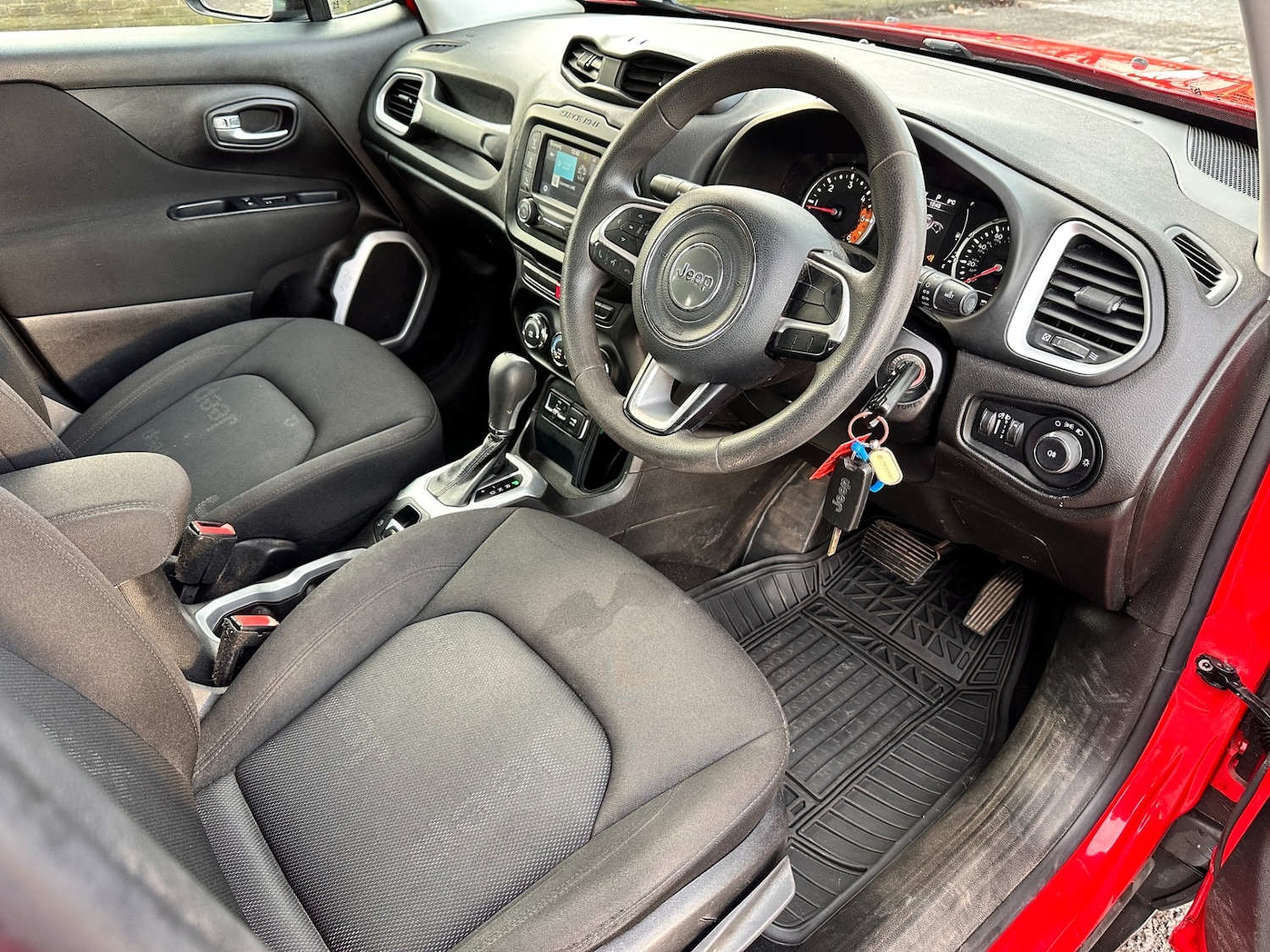 Used Jeep Renegade 2017 for sale - 78127263: Photo 10