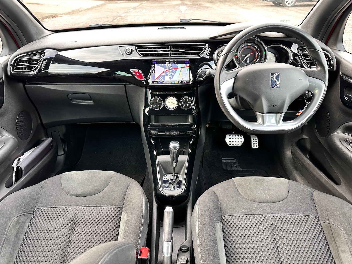 Used DS Automobiles DS 3 2015 for sale - 76946305: Photo 9