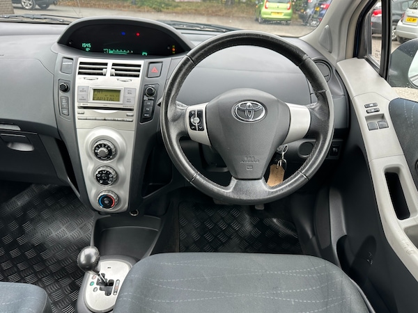 Used Toyota Yaris 2008 for sale - 76305819: Photo 10