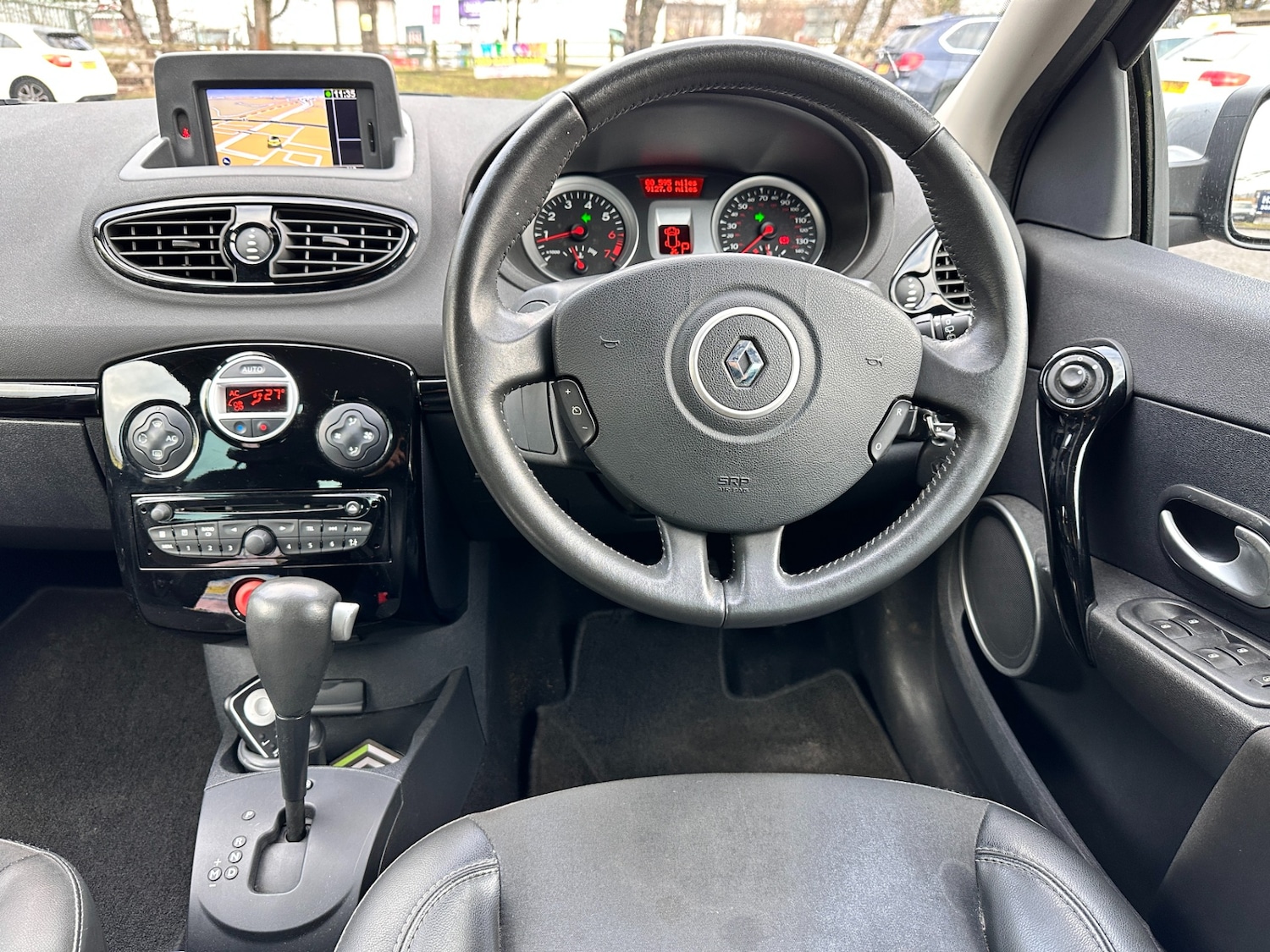 Used Renault Clio 2012 for sale - 77264809: Photo 10