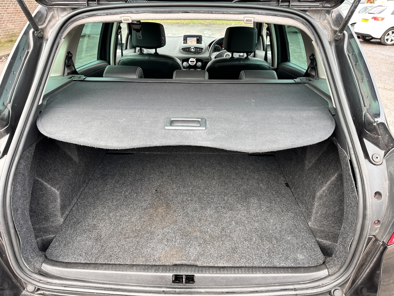 Used Renault Clio 2012 for sale - 77264809: Photo 13