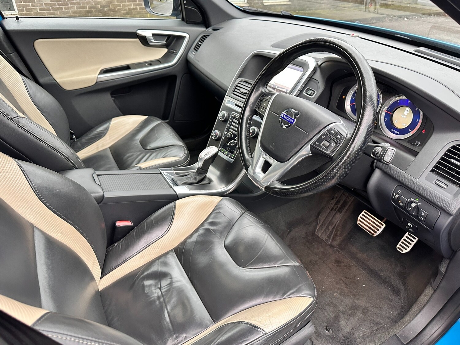 Used Volvo XC60 2012 for sale - 78172273: Photo 11