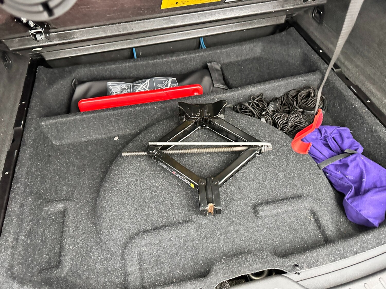 Used Volvo XC60 2012 for sale - 78172273: Photo 15