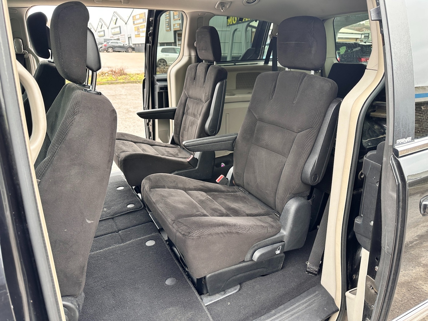 Used Chrysler Grand Voyager 2014 for sale - 77607853: Photo 14