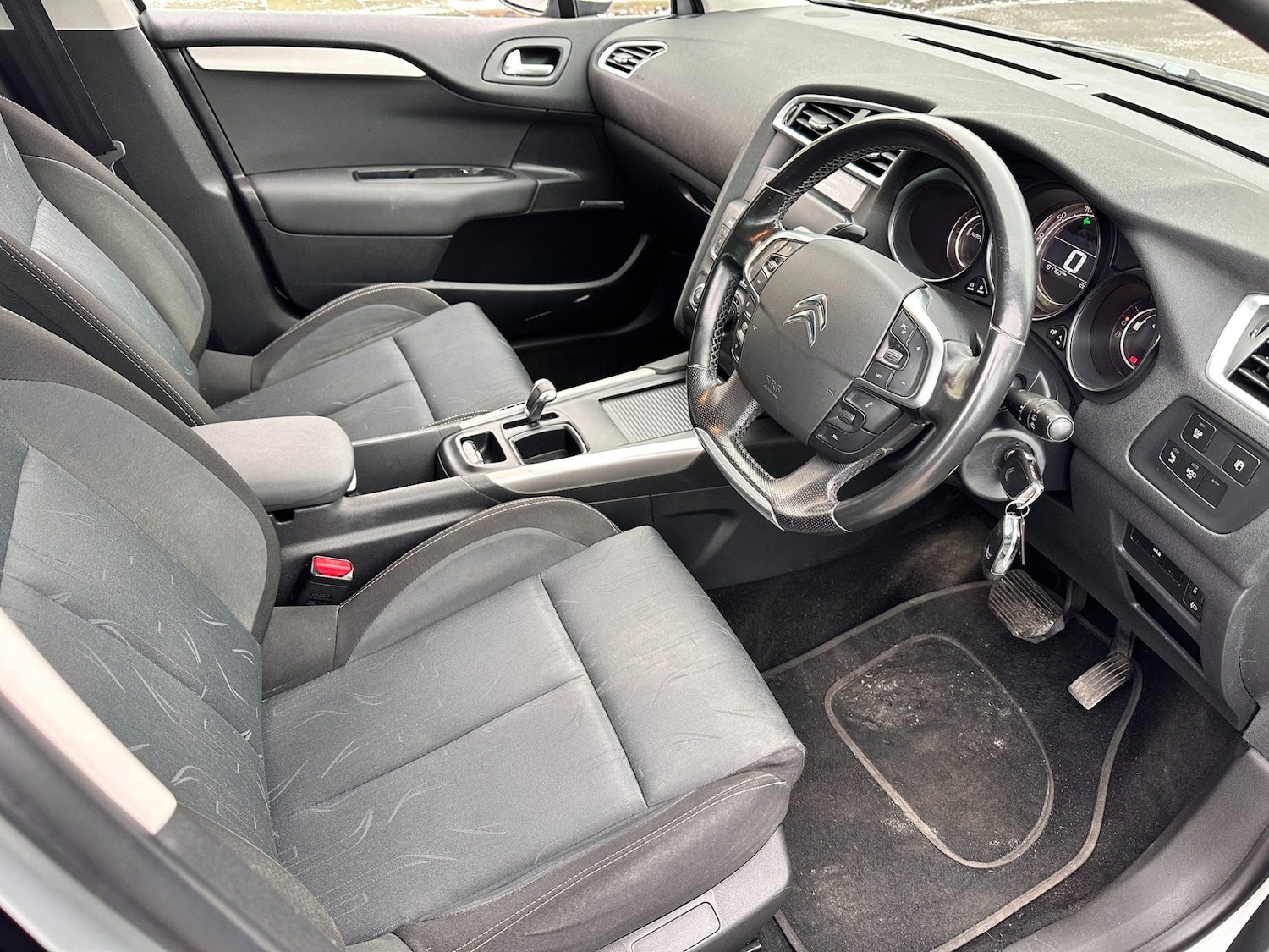 Used Citroen C4 2012 for sale - 77127361: Photo 11