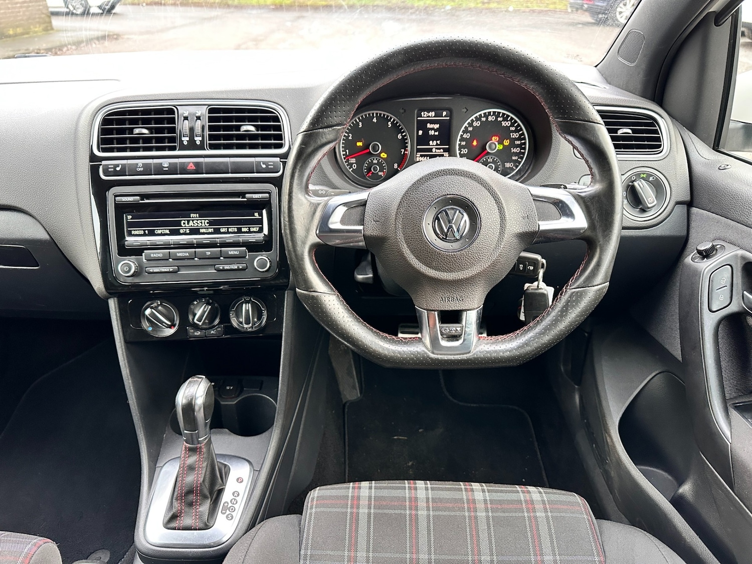 Used Volkswagen Polo 2013 for sale - 77909864: Photo 10