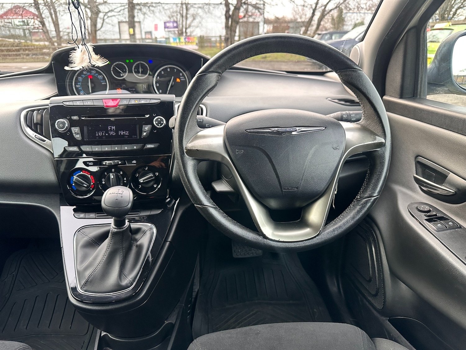 Used Chrysler Ypsilon 2012 for sale - 77592435: Photo 12