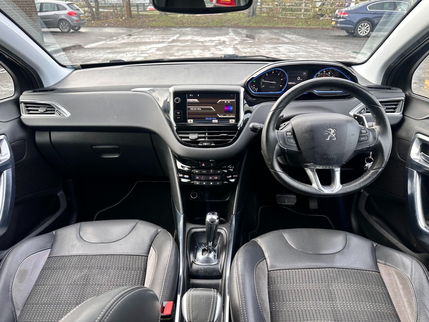 Used Peugeot 2008 2014 for sale - 77090761: Photo 9