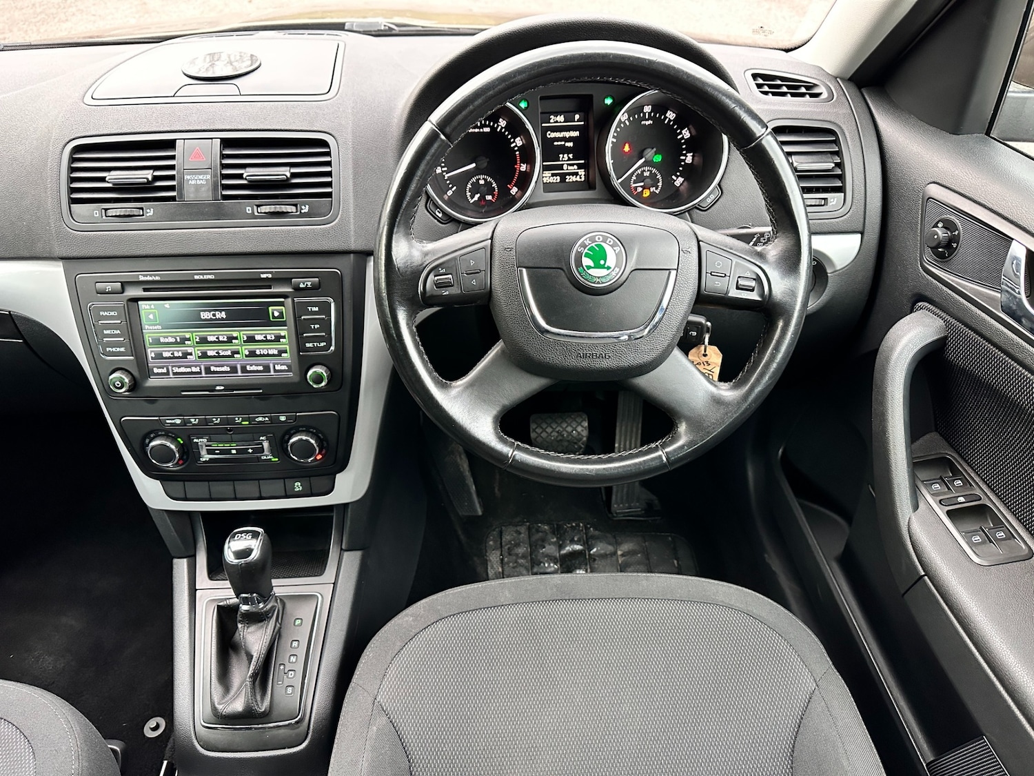 Used Skoda Yeti 2013 for sale - 77315776: Photo 9