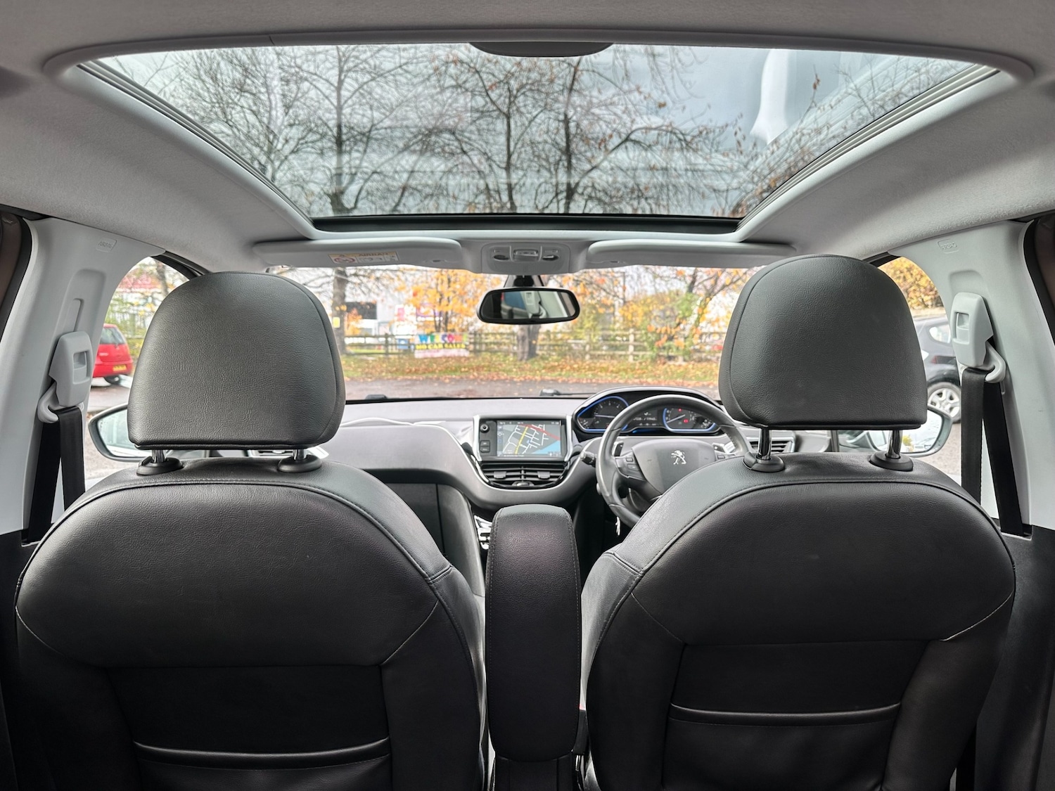 Used Peugeot 208 2014 for sale - 76497704: Photo 13