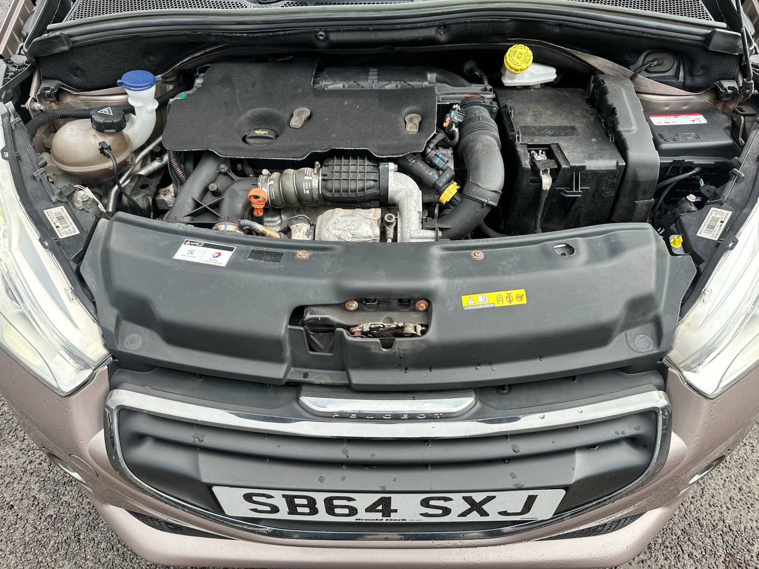 Used Peugeot 208 2014 for sale - 76497704: Photo 16