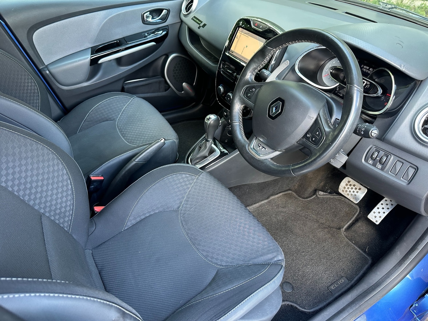 Used Renault Clio 2014 for sale - 77560469: Photo 11