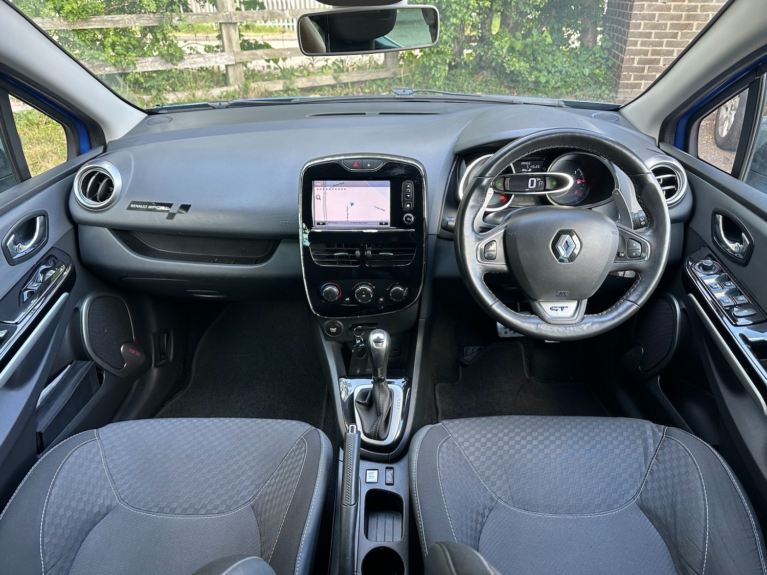 Used Renault Clio 2014 for sale - 77560469: Photo 9