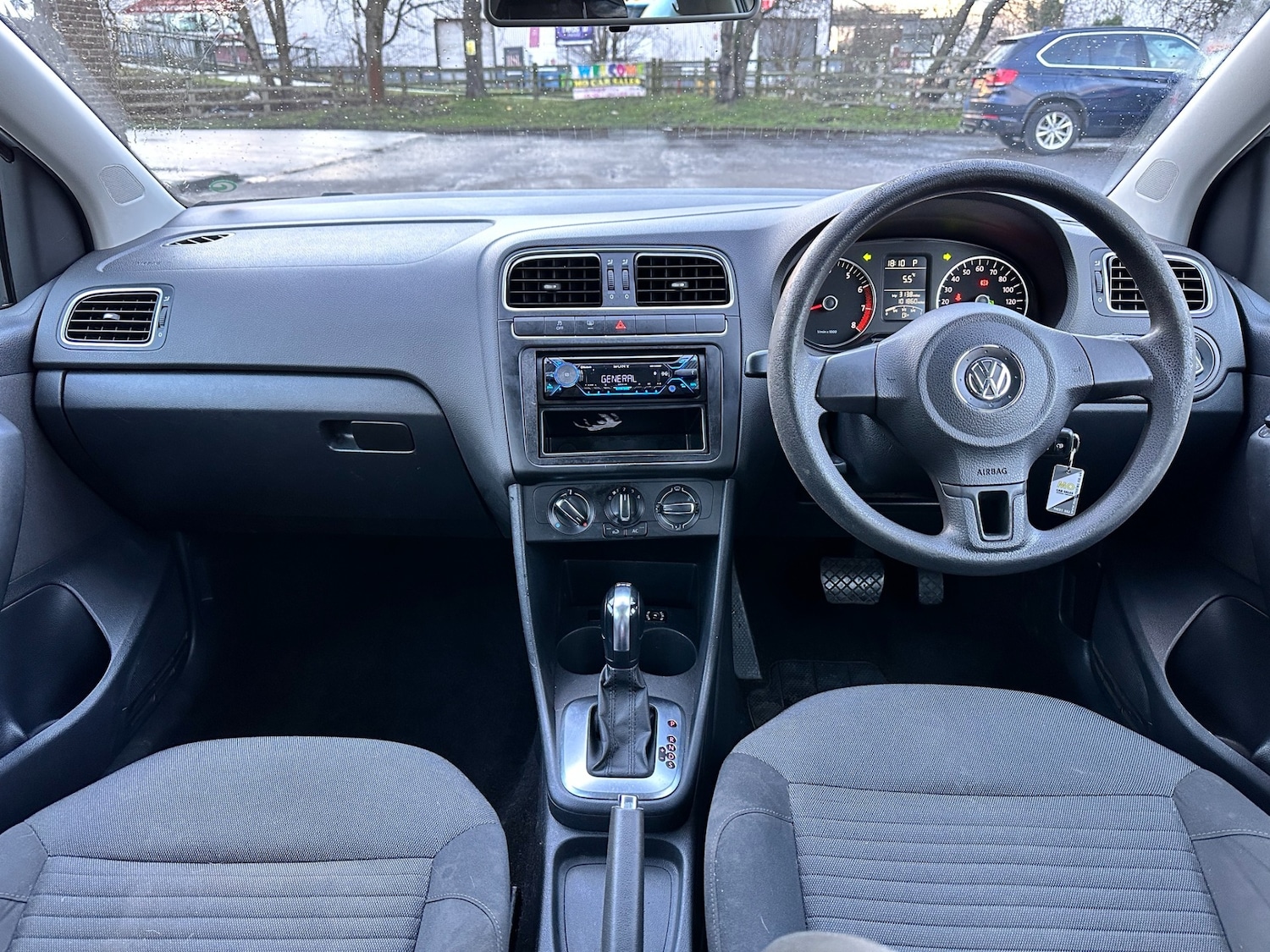 Used Volkswagen Polo 2011 for sale - 77846098: Photo 12