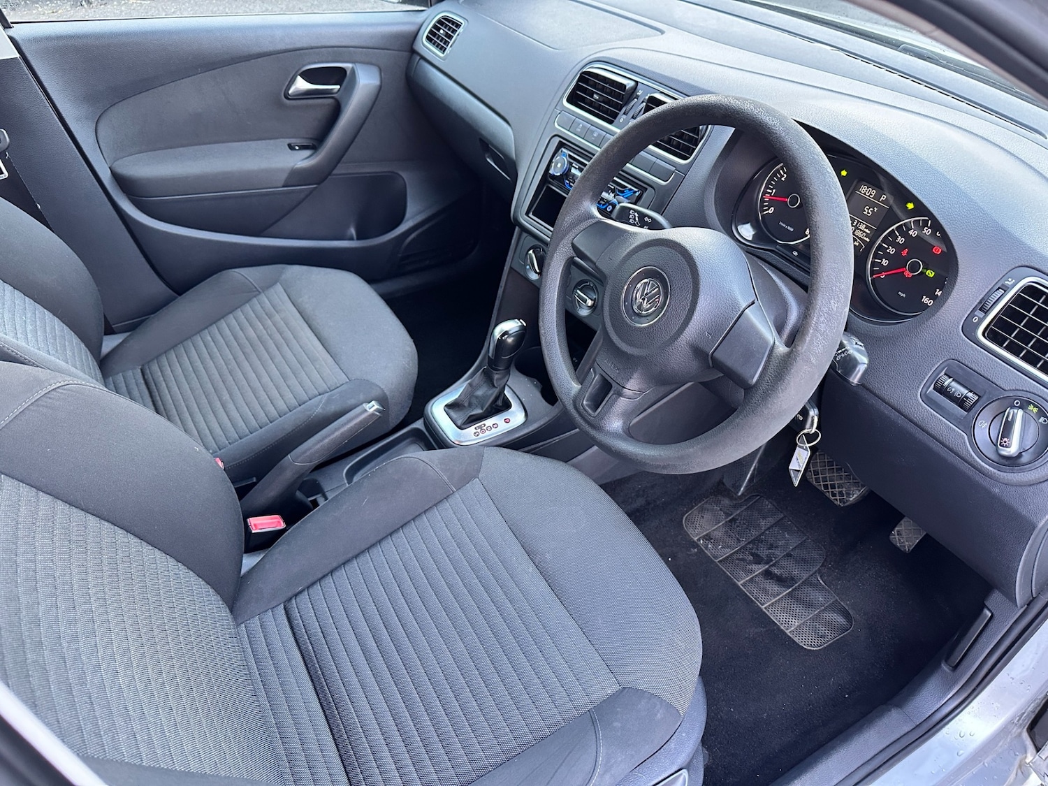 Used Volkswagen Polo 2011 for sale - 77846098: Photo 13