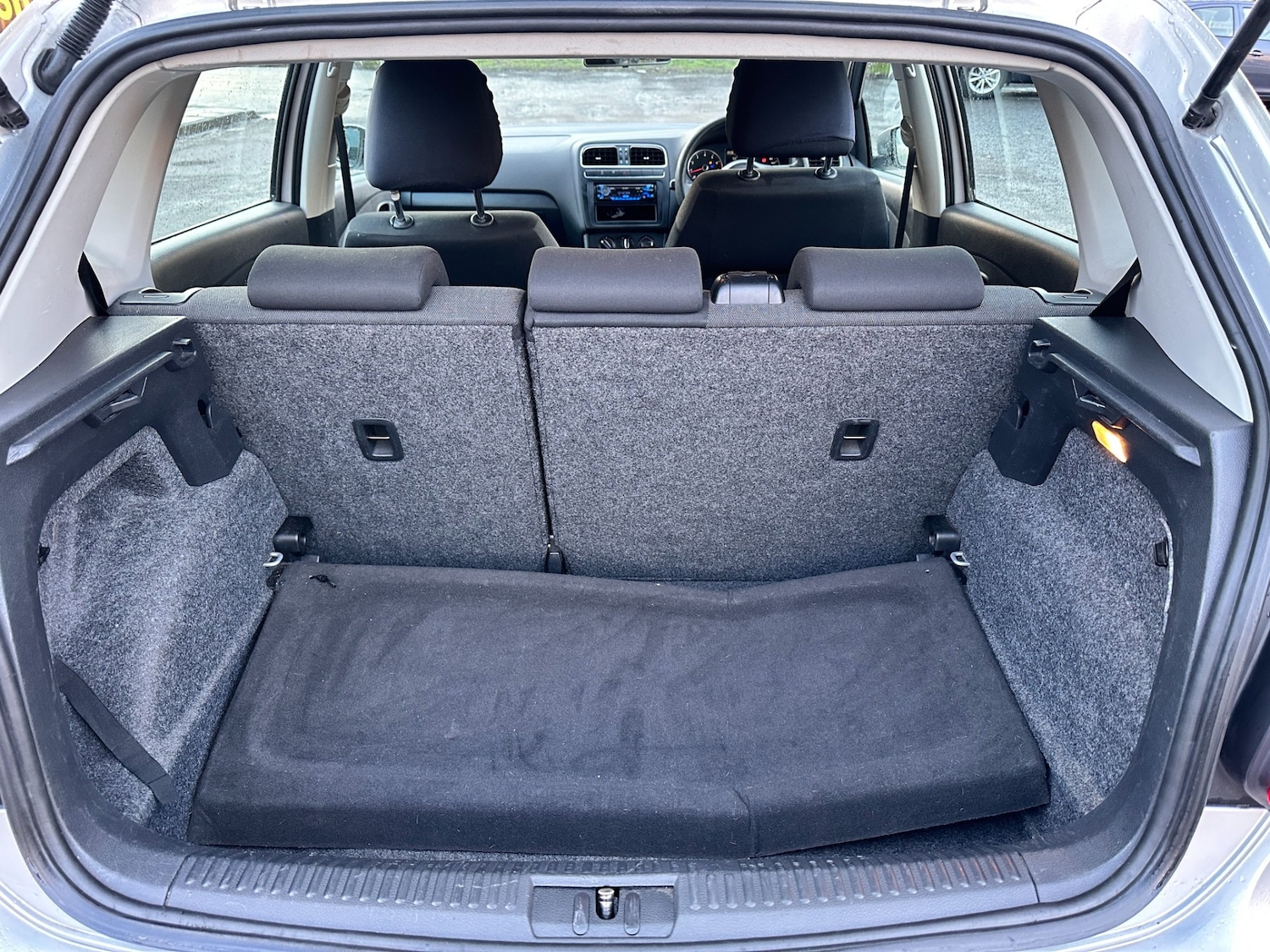 Used Volkswagen Polo 2011 for sale - 77846098: Photo 14