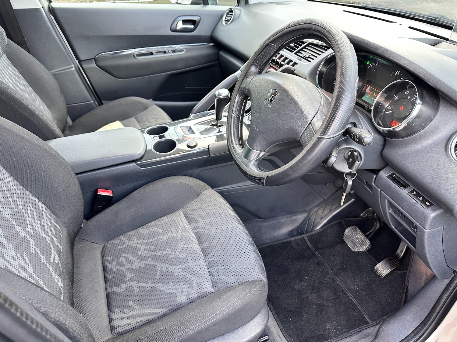 Used Peugeot 3008 2011 for sale - 77264806: Photo 11