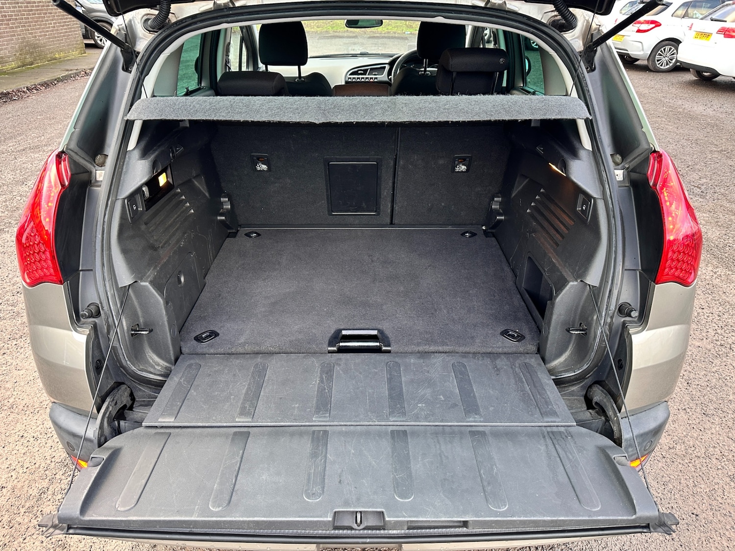 Used Peugeot 3008 2011 for sale - 77264806: Photo 14