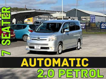 Used Toyota Voxy 2022 for sale - 78385390: Photo
