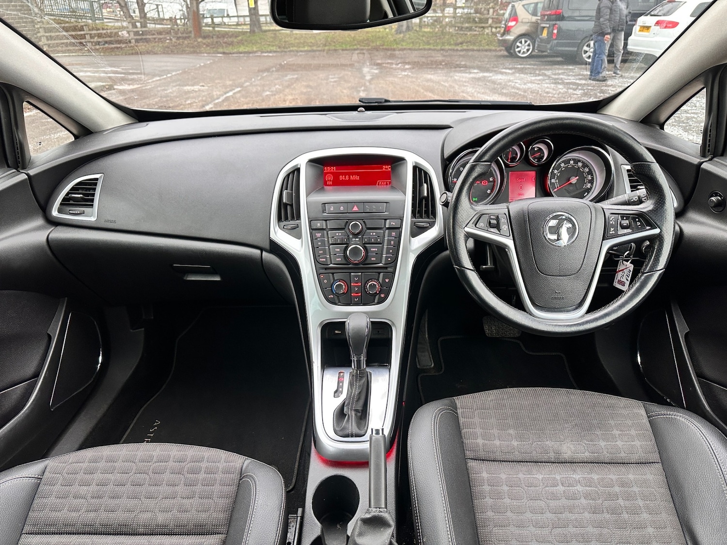 Used Vauxhall Astra GTC 2013 for sale - 77125998: Photo 10