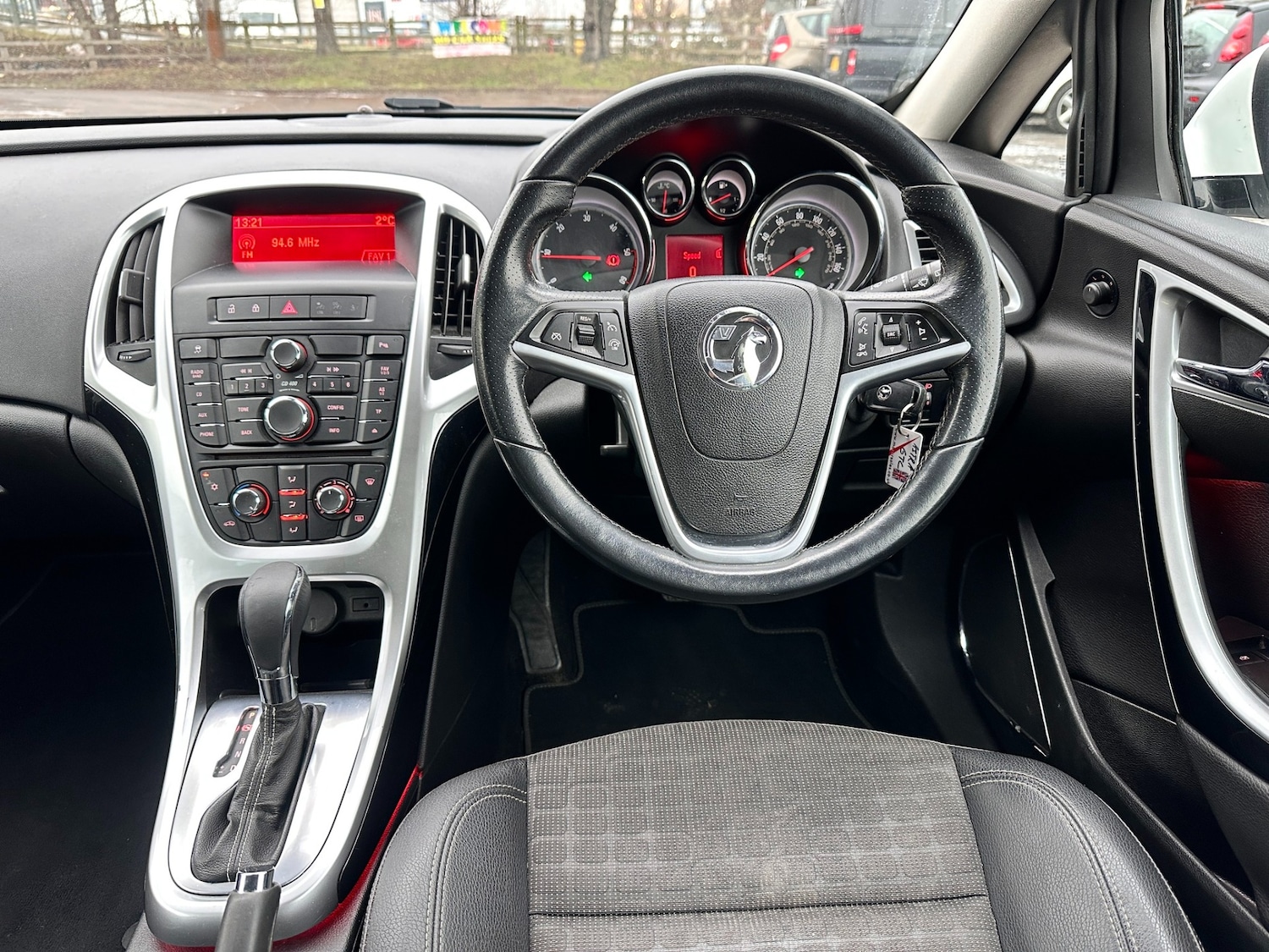 Used Vauxhall Astra GTC 2013 for sale - 77125998: Photo 9